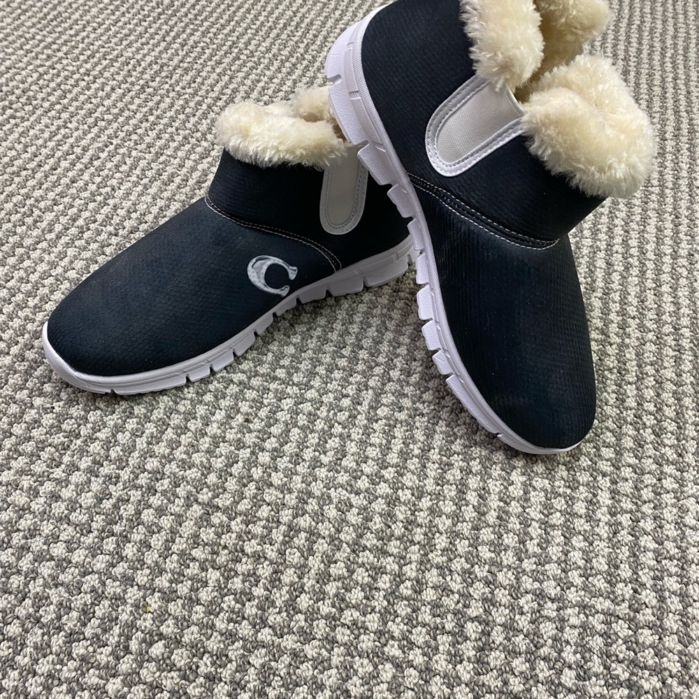 NWOT navy Faux-Fur Lined Slip-On Shoes - Picture 3 of 5